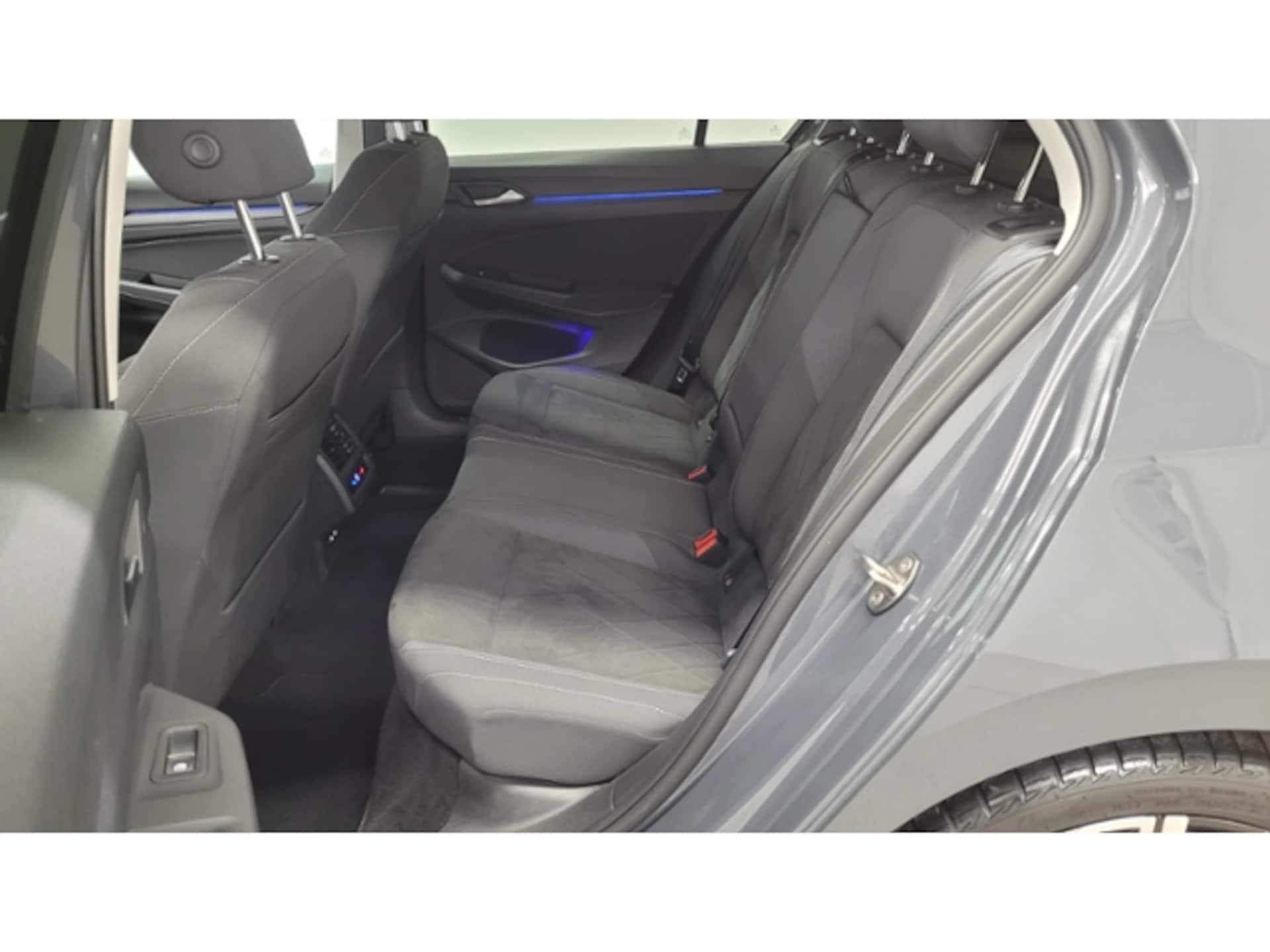 Volkswagen Golf Style