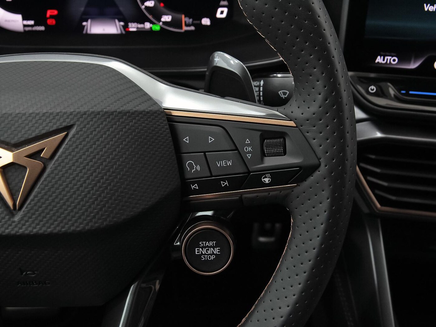 CUPRA Leon Sportstourer 1.5 eTSI DSG 110 kW (150 CV) — photo 18