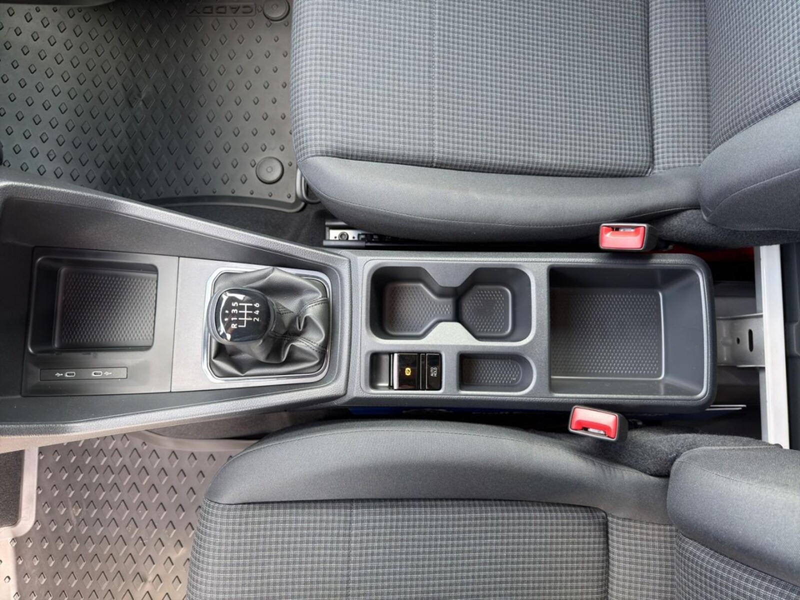 Volkswagen Caddy Cargo – Bild 14