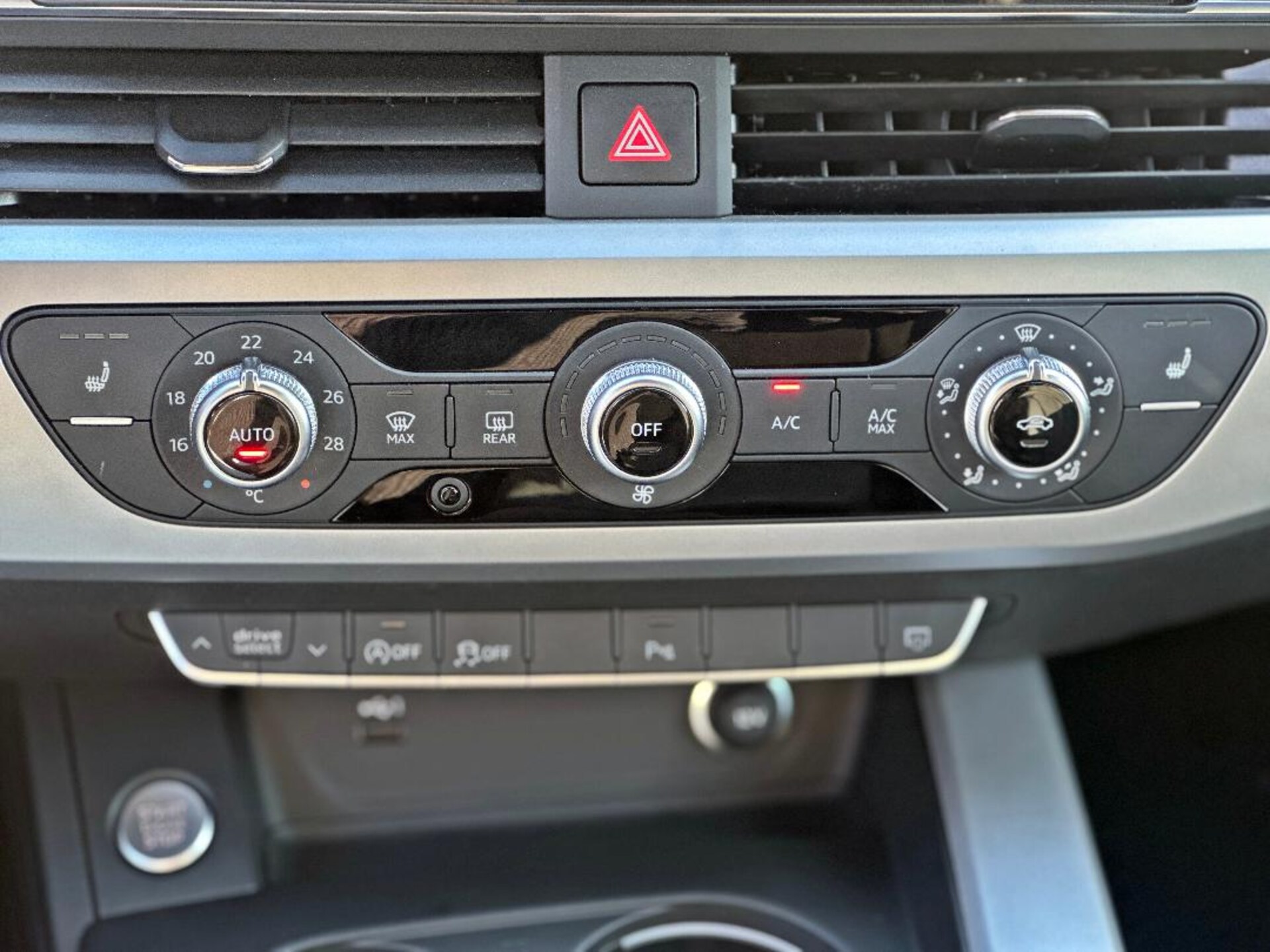 Audi A4 Avant S line