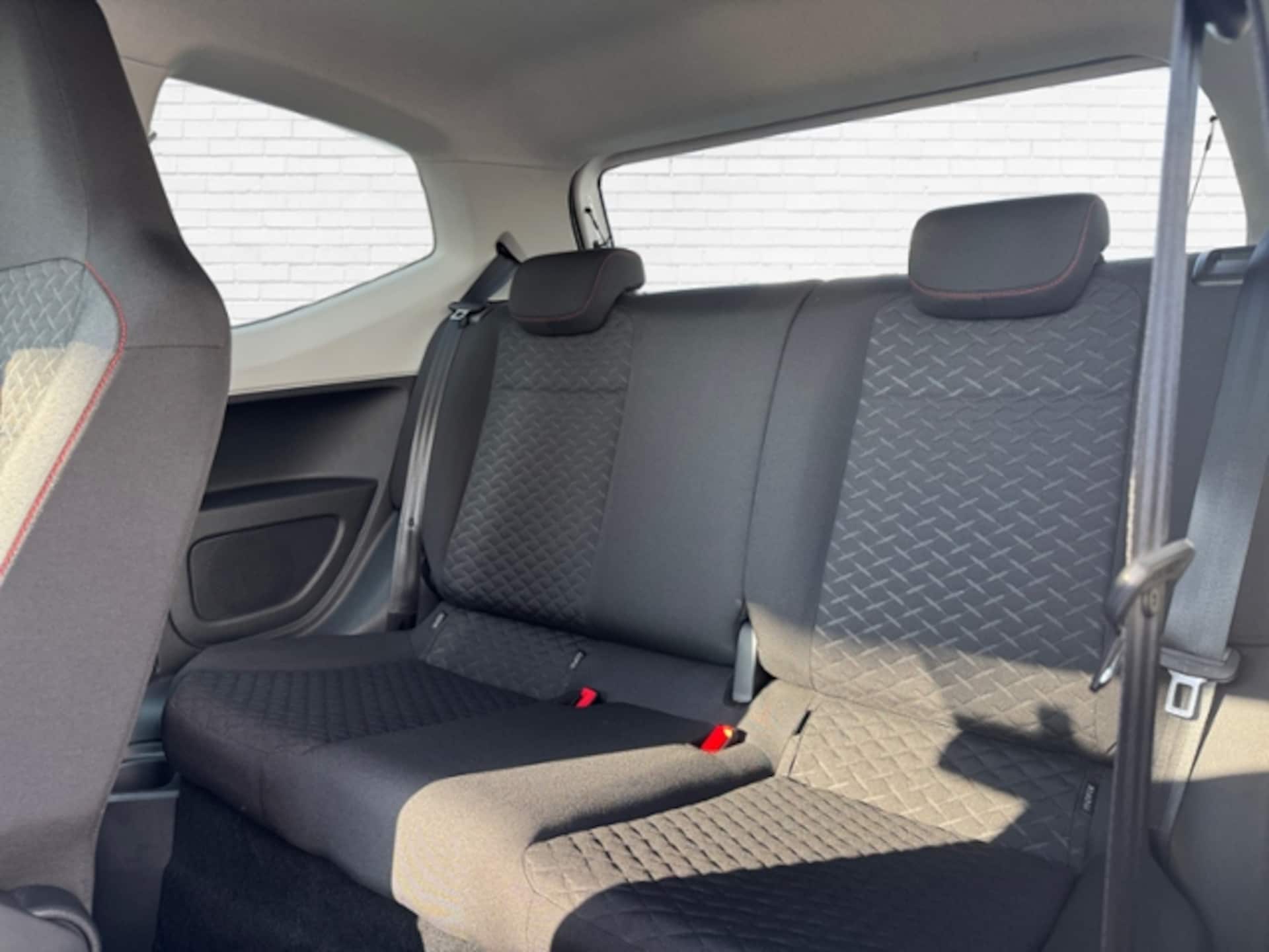 Volkswagen up! join up!