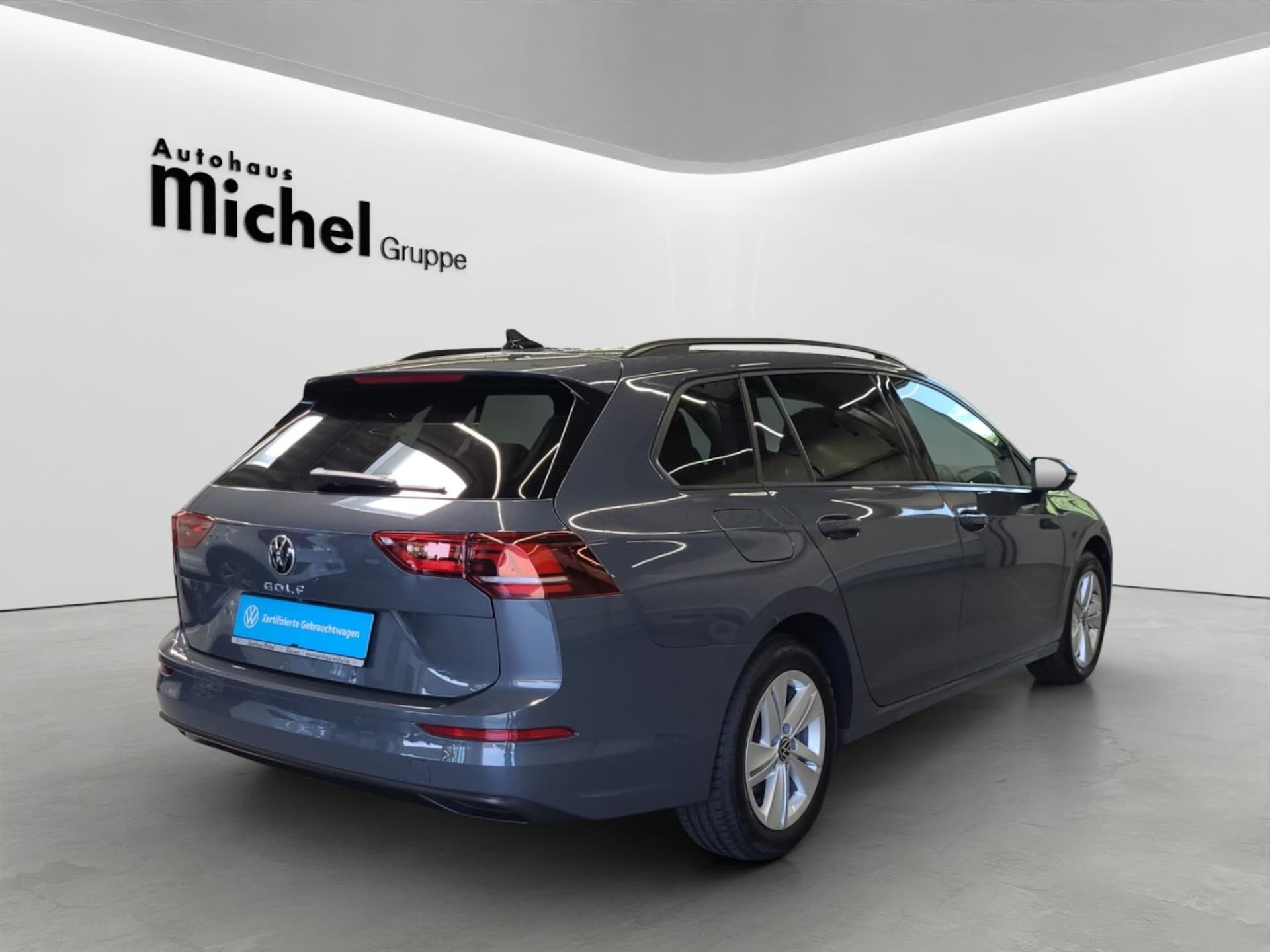Volkswagen Golf Variant Life