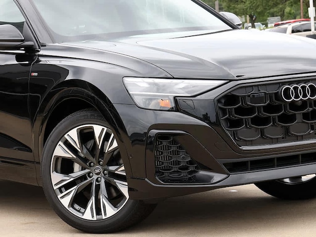 2026 Audi Q8