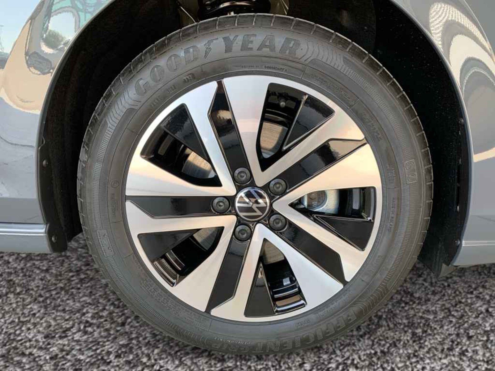 Volkswagen Golf – Bild 4