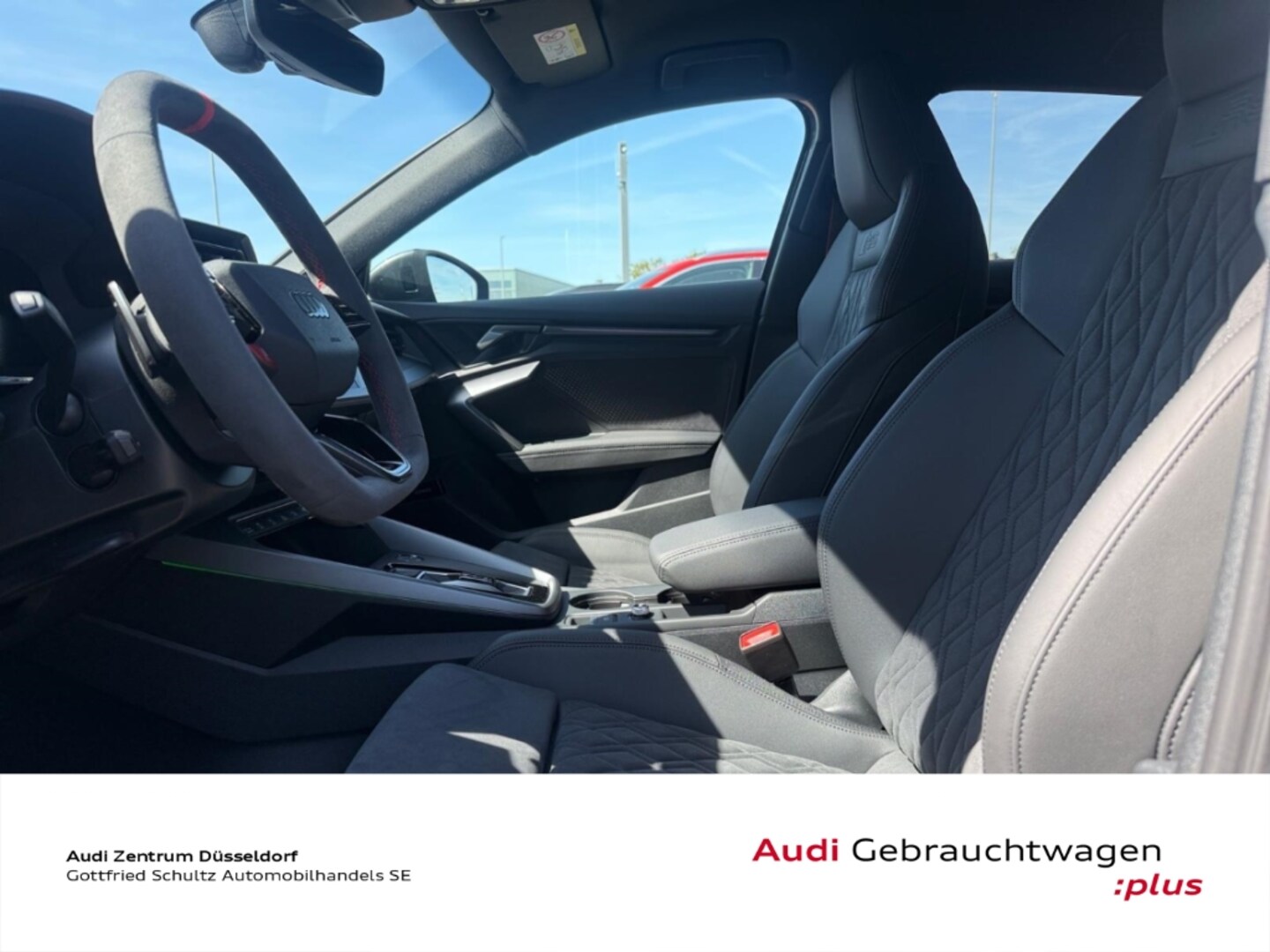 Bild über Audi RS 3 Sportback TFSI quattro 294 kW S tronic - für weitere Informationen kontaktieren Sie den Audi Partner