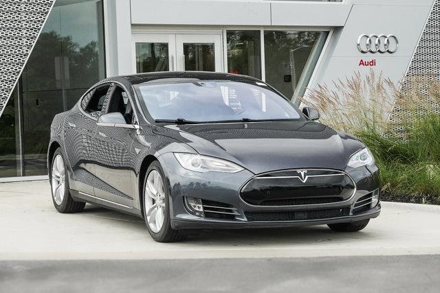 Used 2015 Tesla Model S Performance with VIN 5YJSA1H42FF080544 for sale in Saint Charles, IL