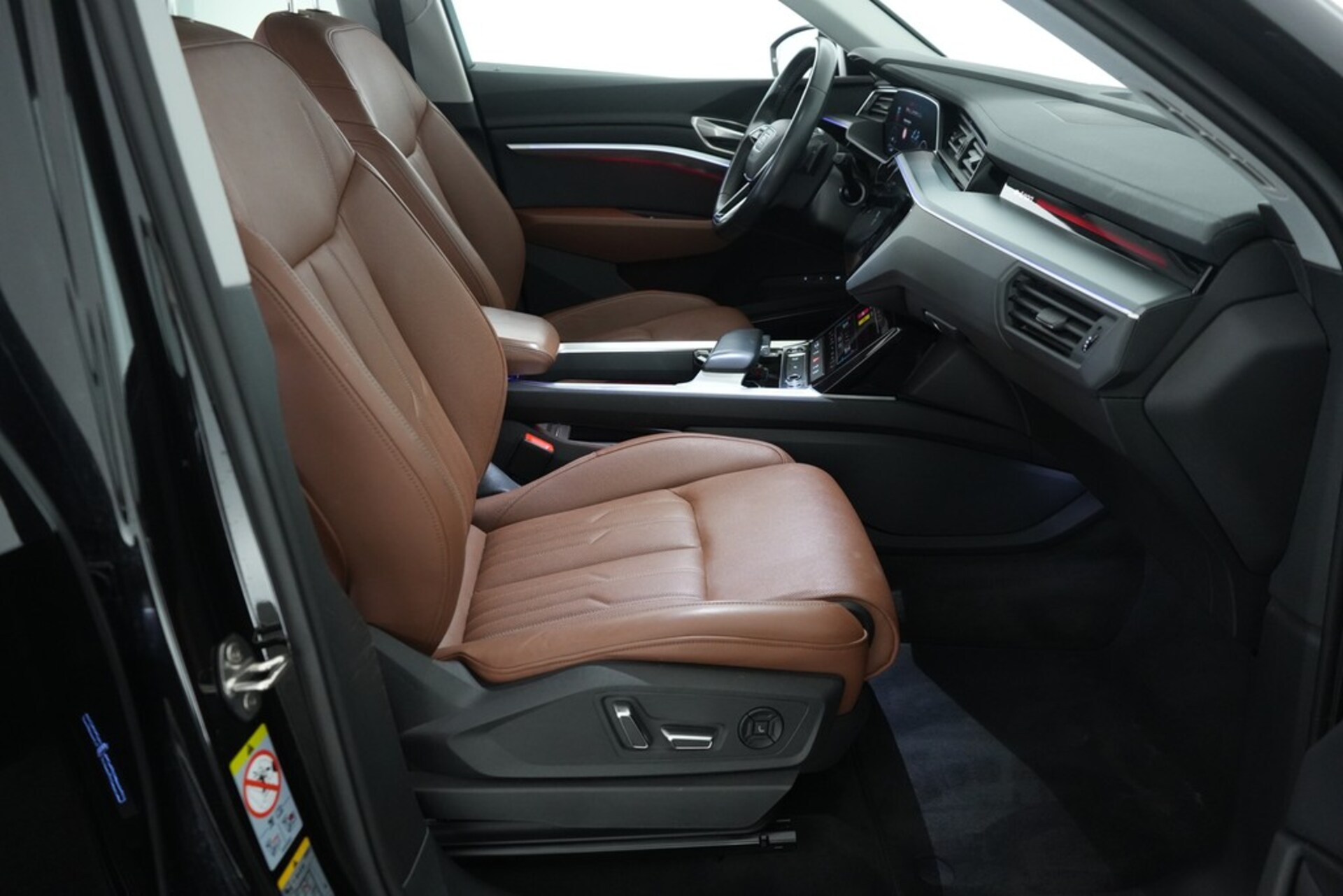 Audi Q8 e-tron S line