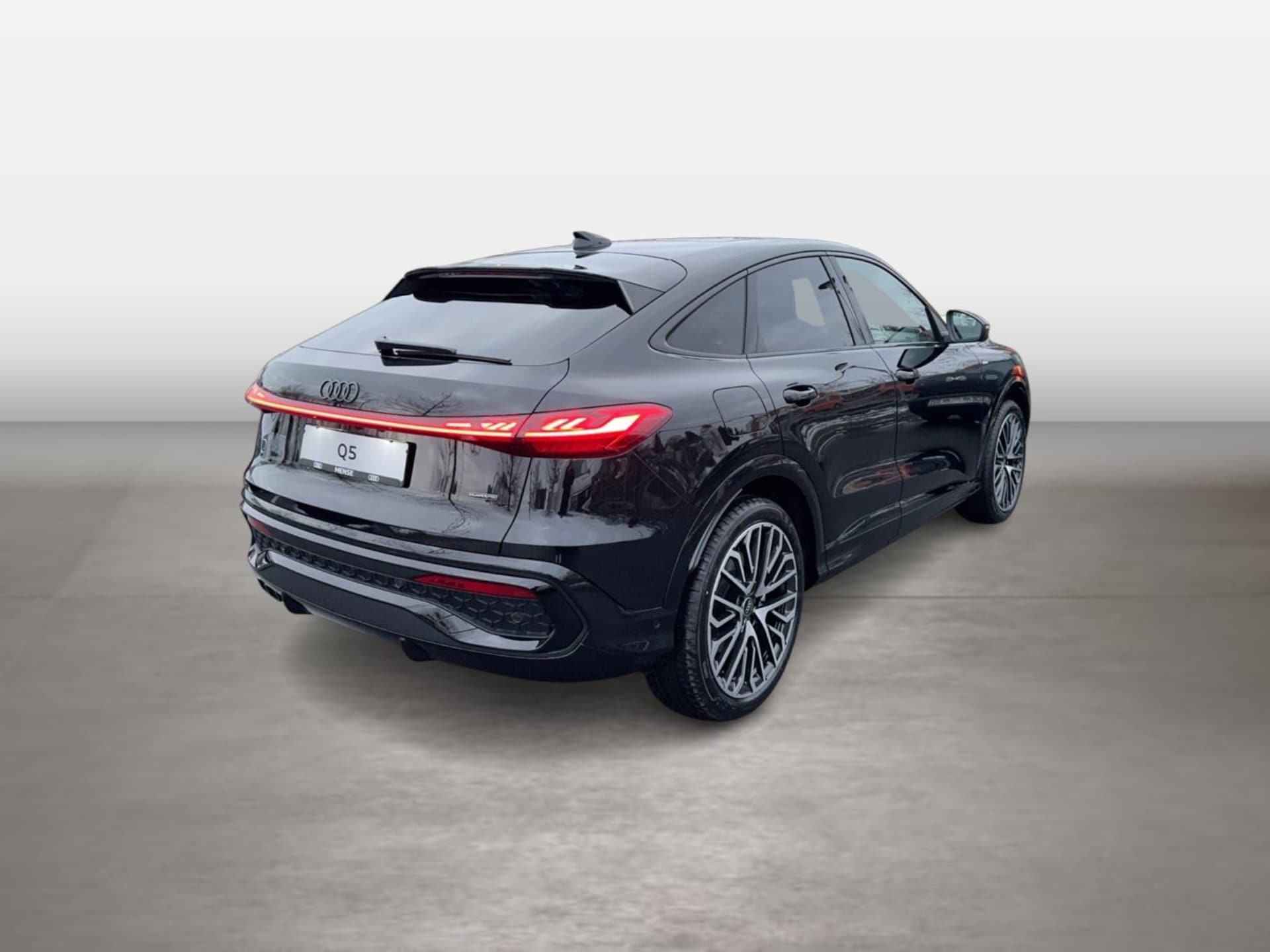 Audi Q5 Sportback edition one