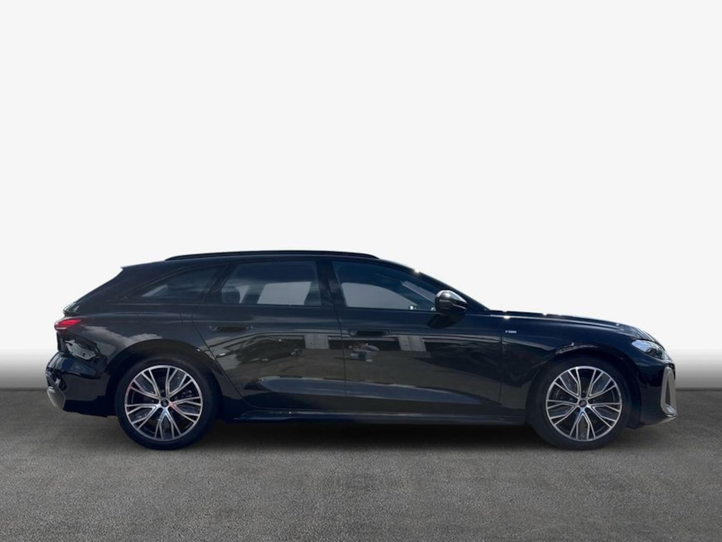 Bild über Audi A5 Avant TDI 150 kW S tronic - für weitere Informationen kontaktieren Sie den Audi Partner