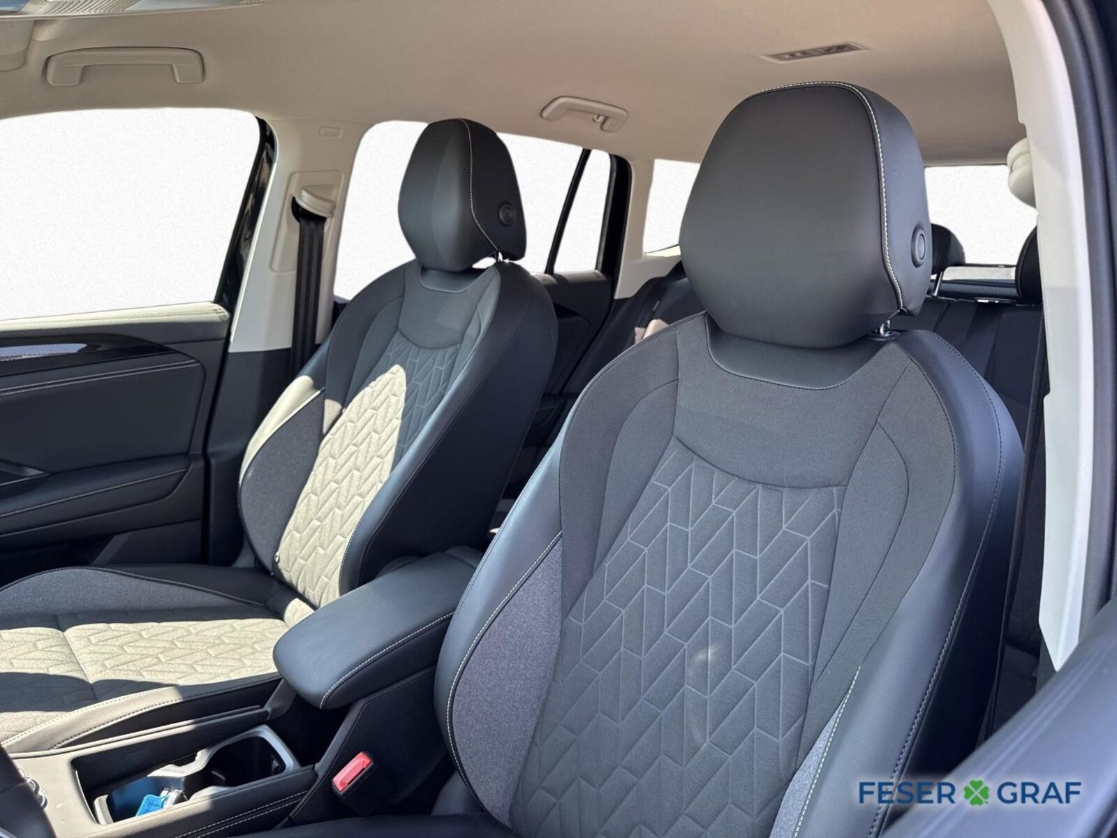 Volkswagen Tiguan – Bild 10