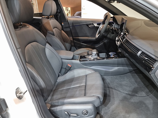 Audi A4 40 TFSI Premium 140 190 kW hp S tronic 10