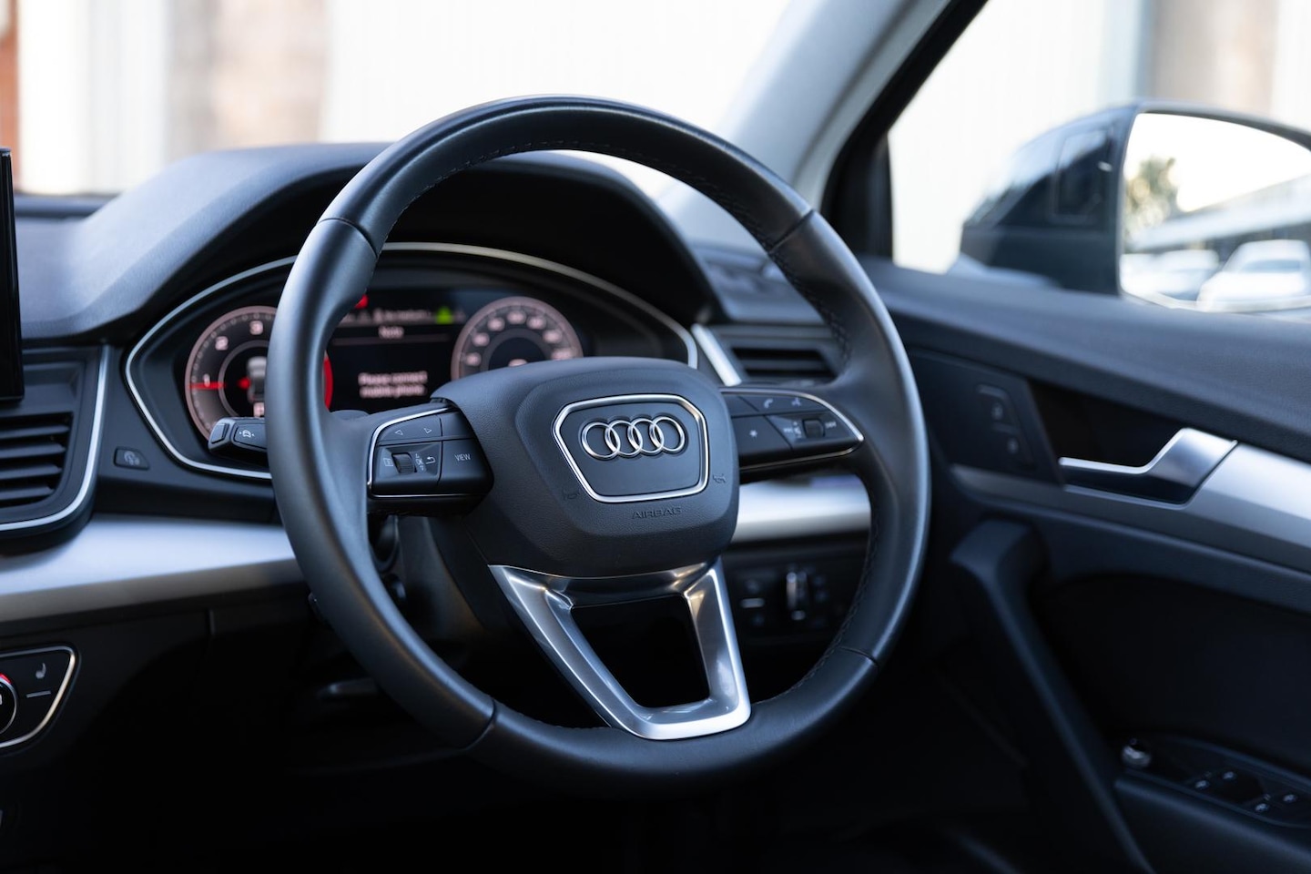Image about Audi Q5 35 TDI S tronic