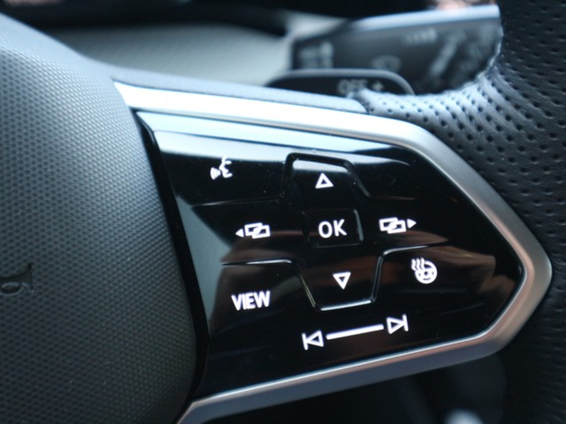 Volkswagen Golf Variant R-Line