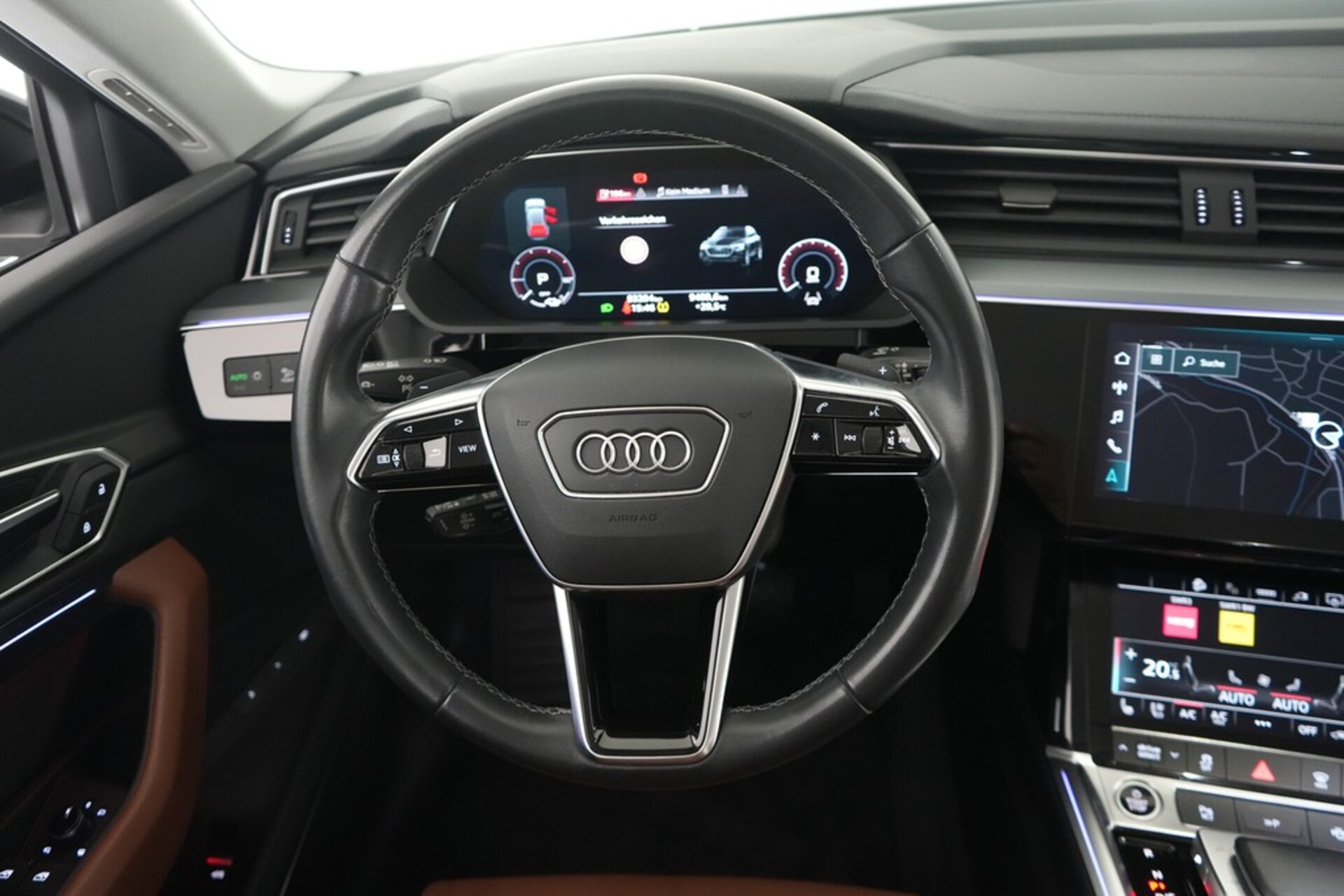 Audi Q8 e-tron S line