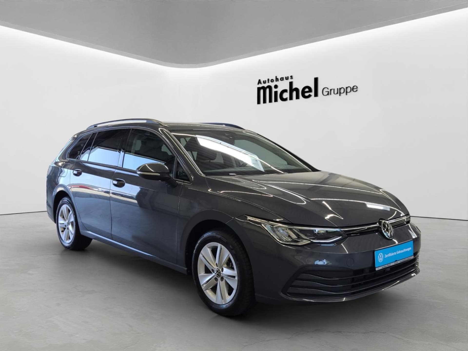 Volkswagen Golf Variant Life