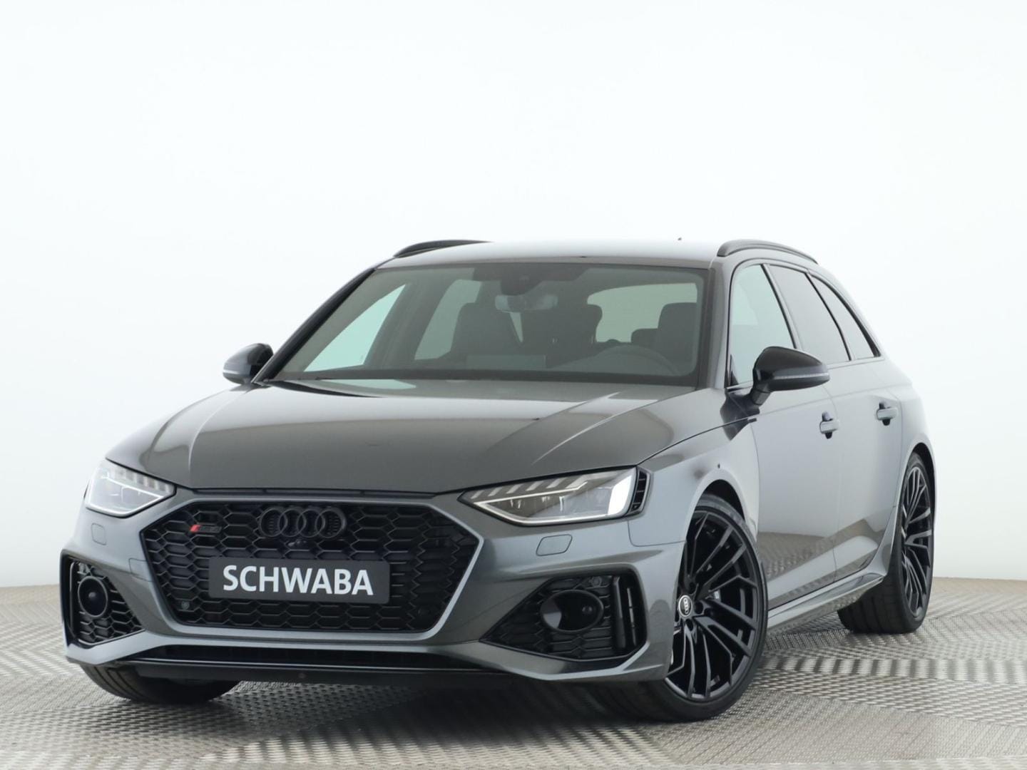 Image about Audi RS 4 Avant TFSI quattro tiptronic