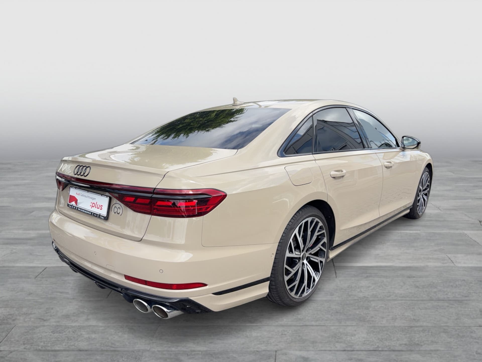 Audi S8