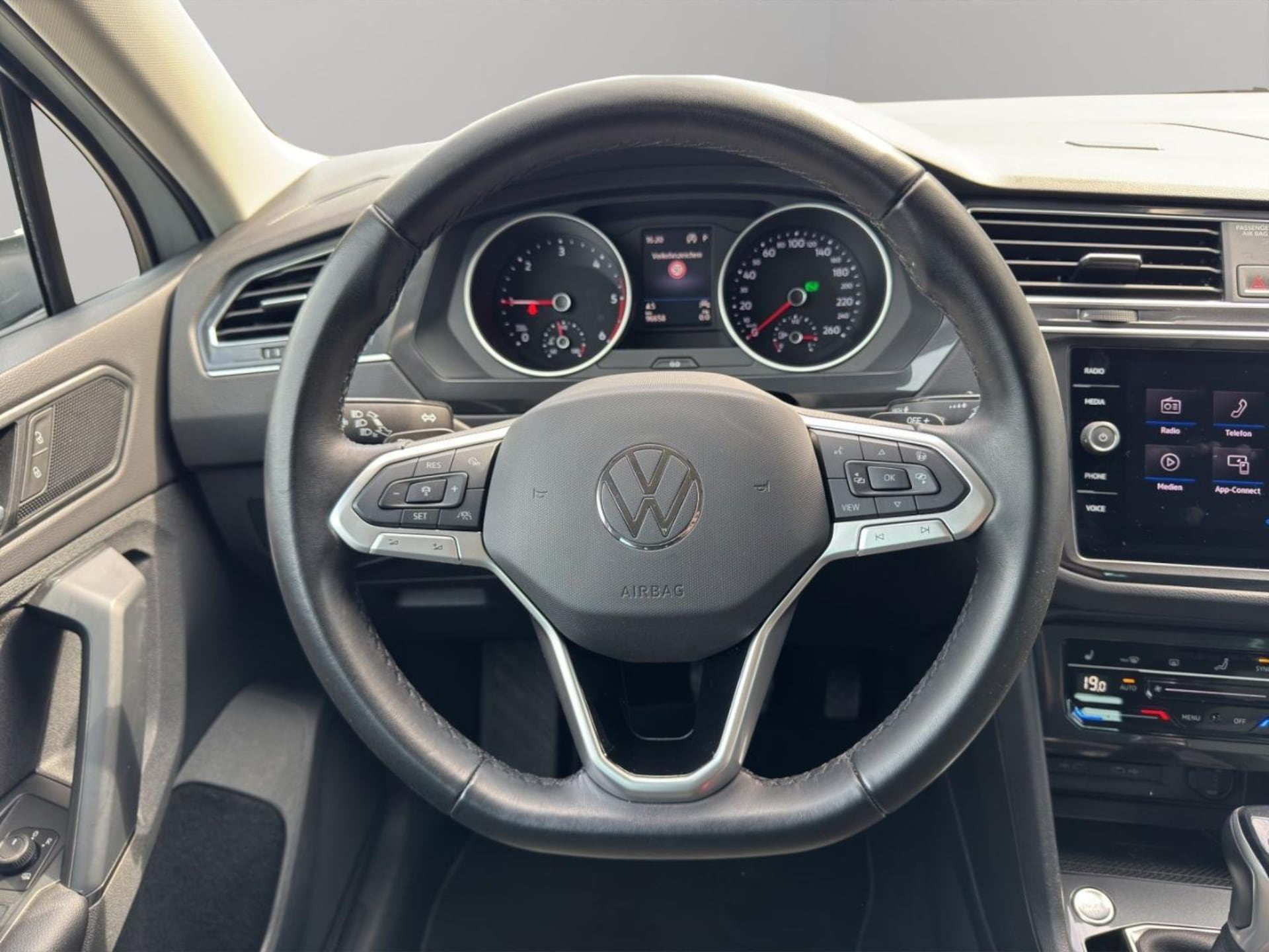 Volkswagen Tiguan Life