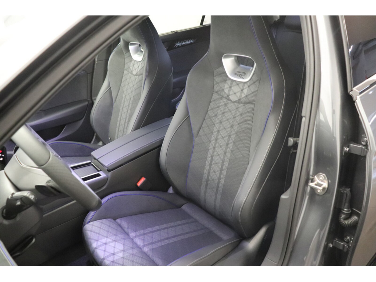 Volkswagen Passat – Bild 11