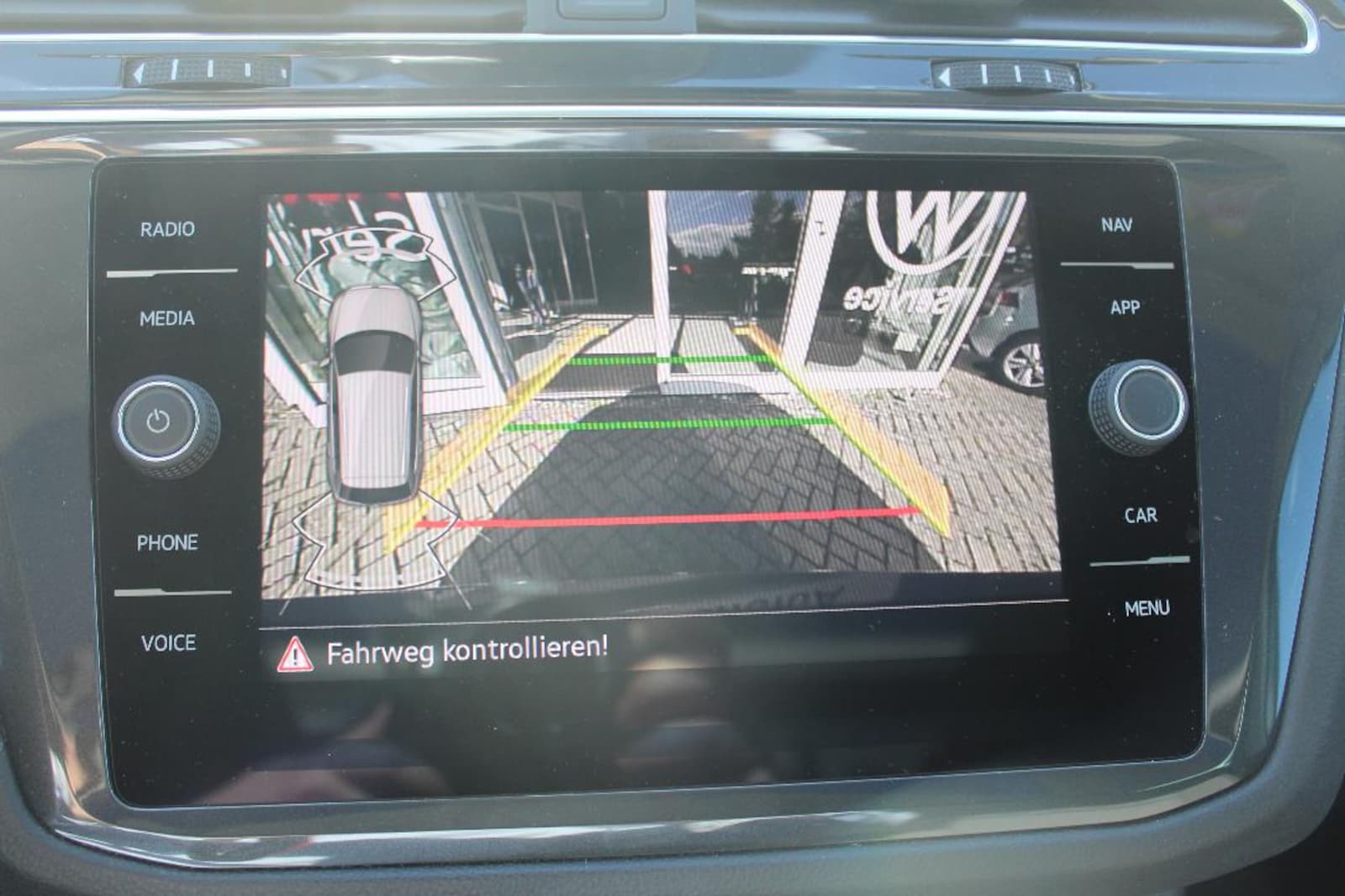 Volkswagen Tiguan – Bild 8