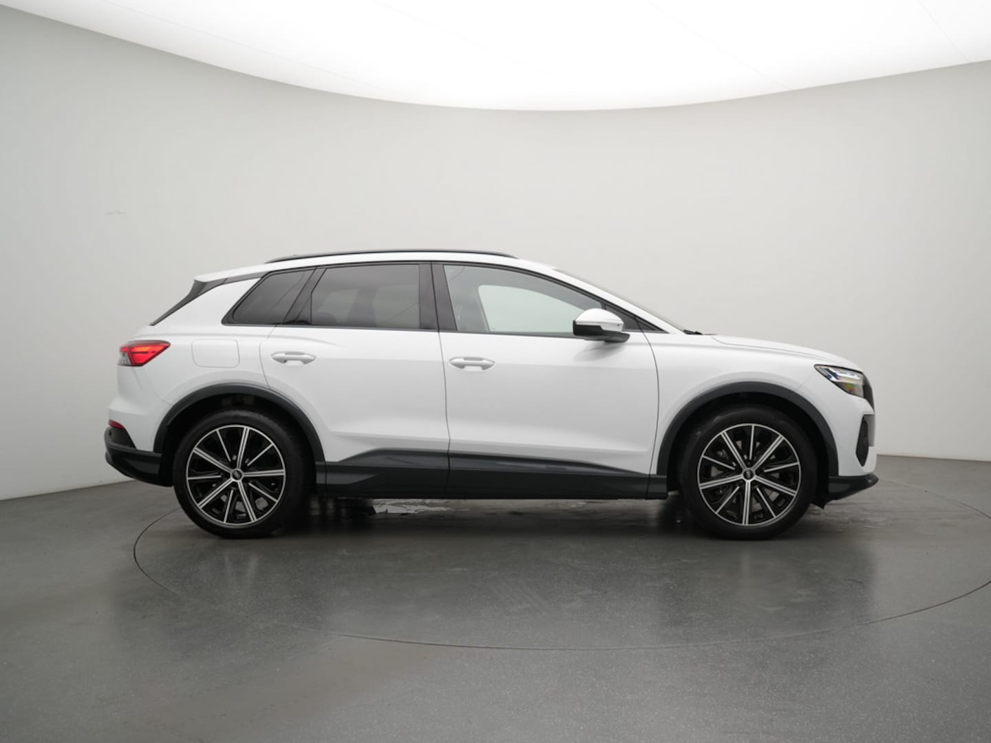 Bild über Audi Q4 e-tron 40 e-tron 150 kW - für weitere Informationen kontaktieren Sie den Audi Partner