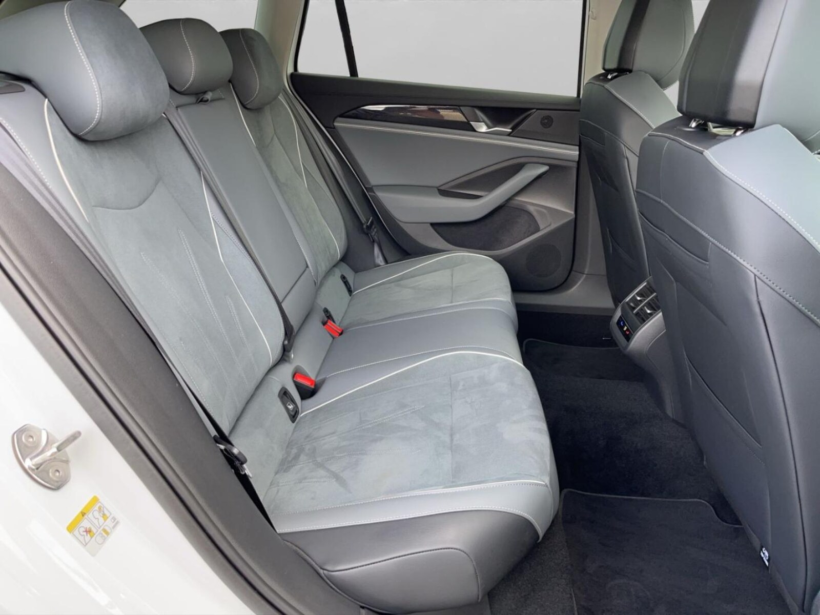 Volkswagen Passat – Bild 21