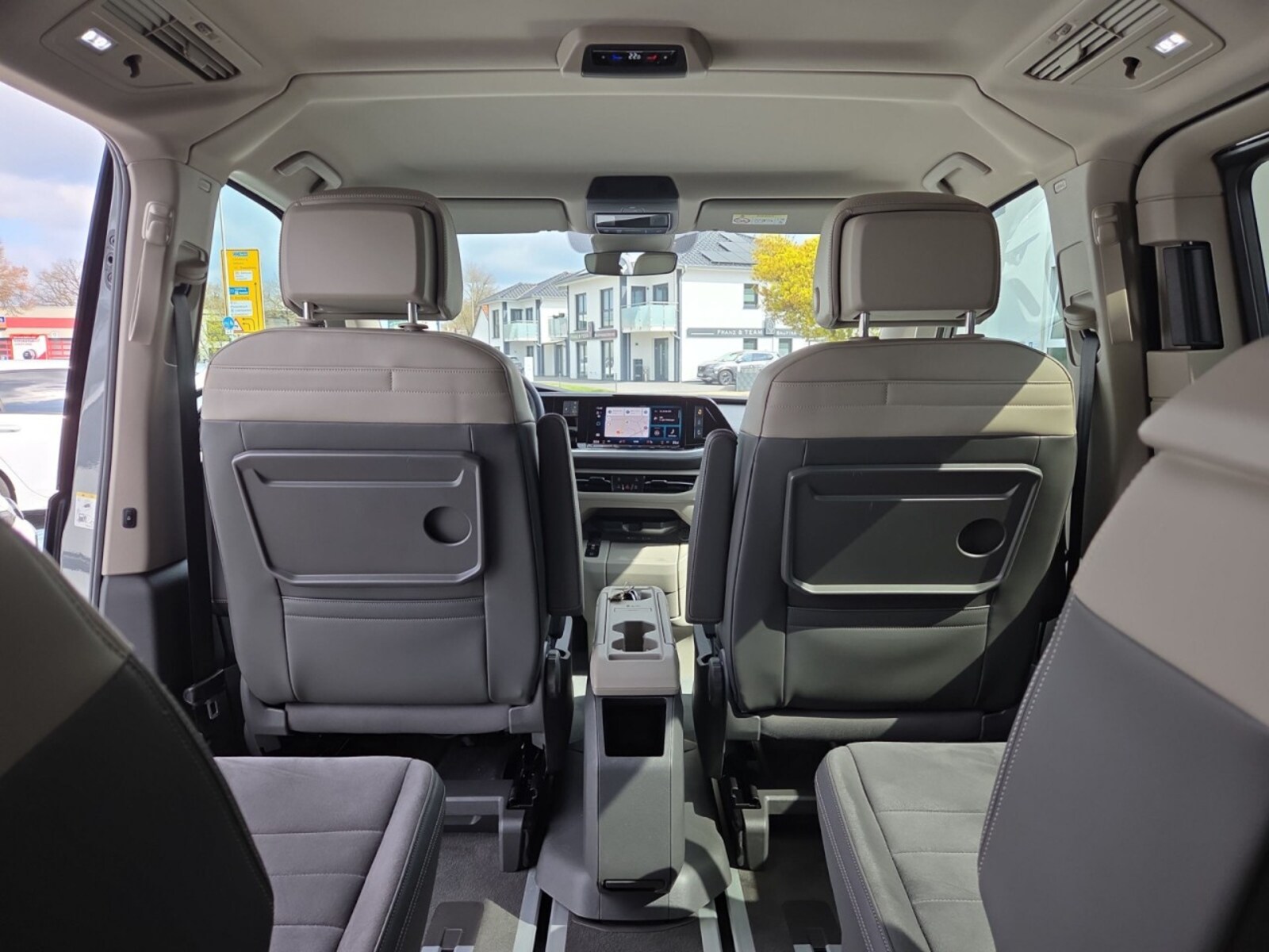 Volkswagen Multivan – Bild 13