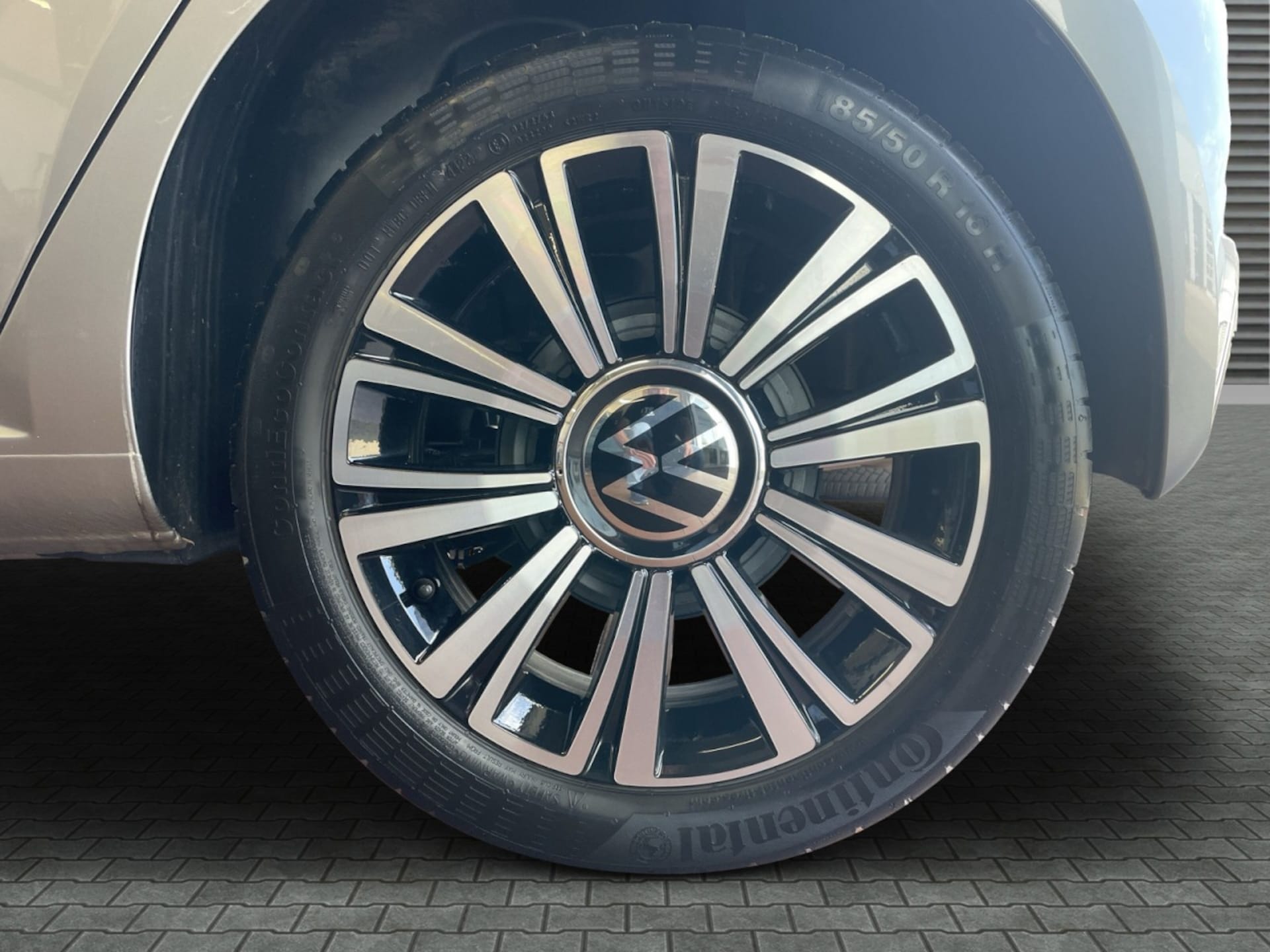 Volkswagen up! ACTIVE