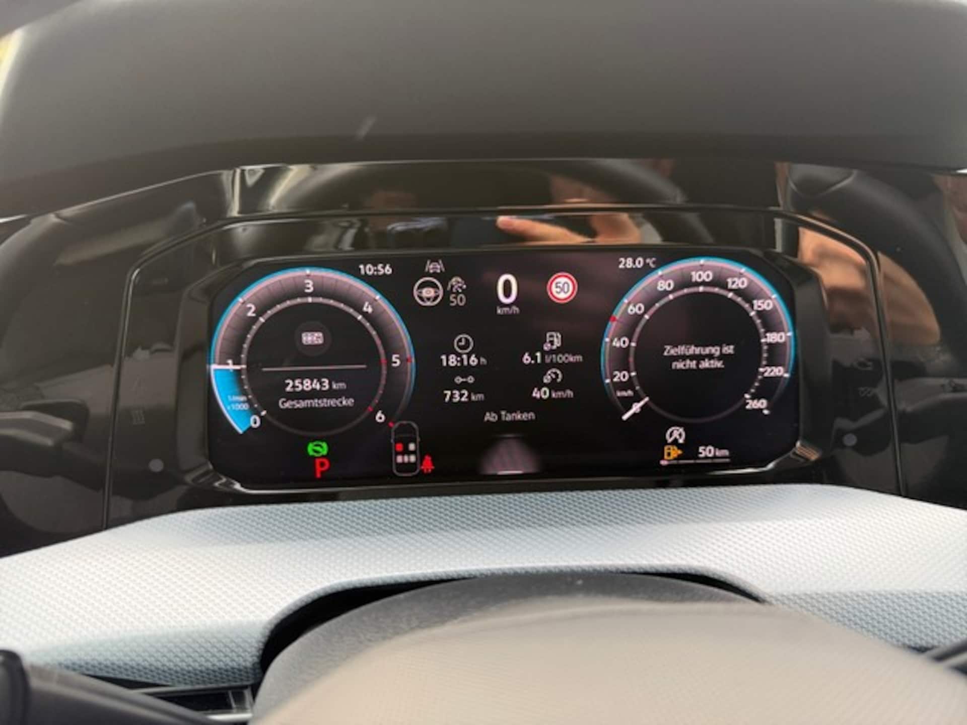 Volkswagen Golf Life