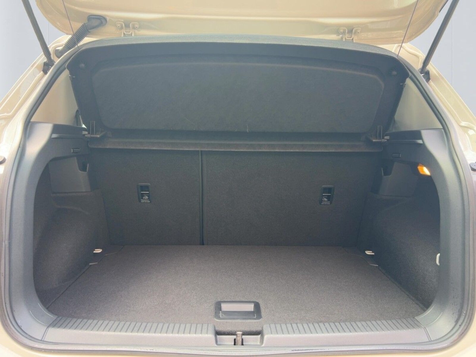 Volkswagen T-Cross – Bild 7