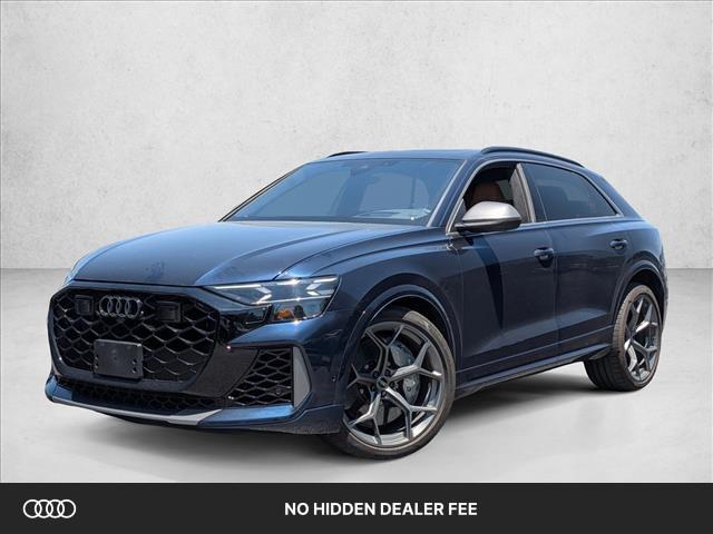 2025 Audi RS Q8 -'s photo