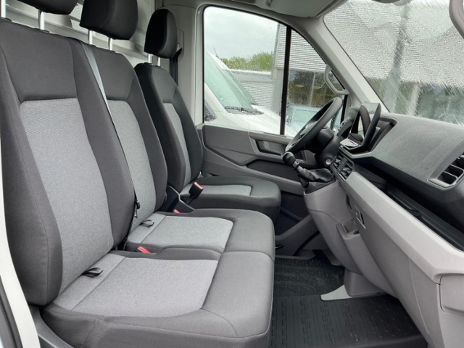 Volkswagen Crafter Einzelkabine langer Radstand – Bild 12