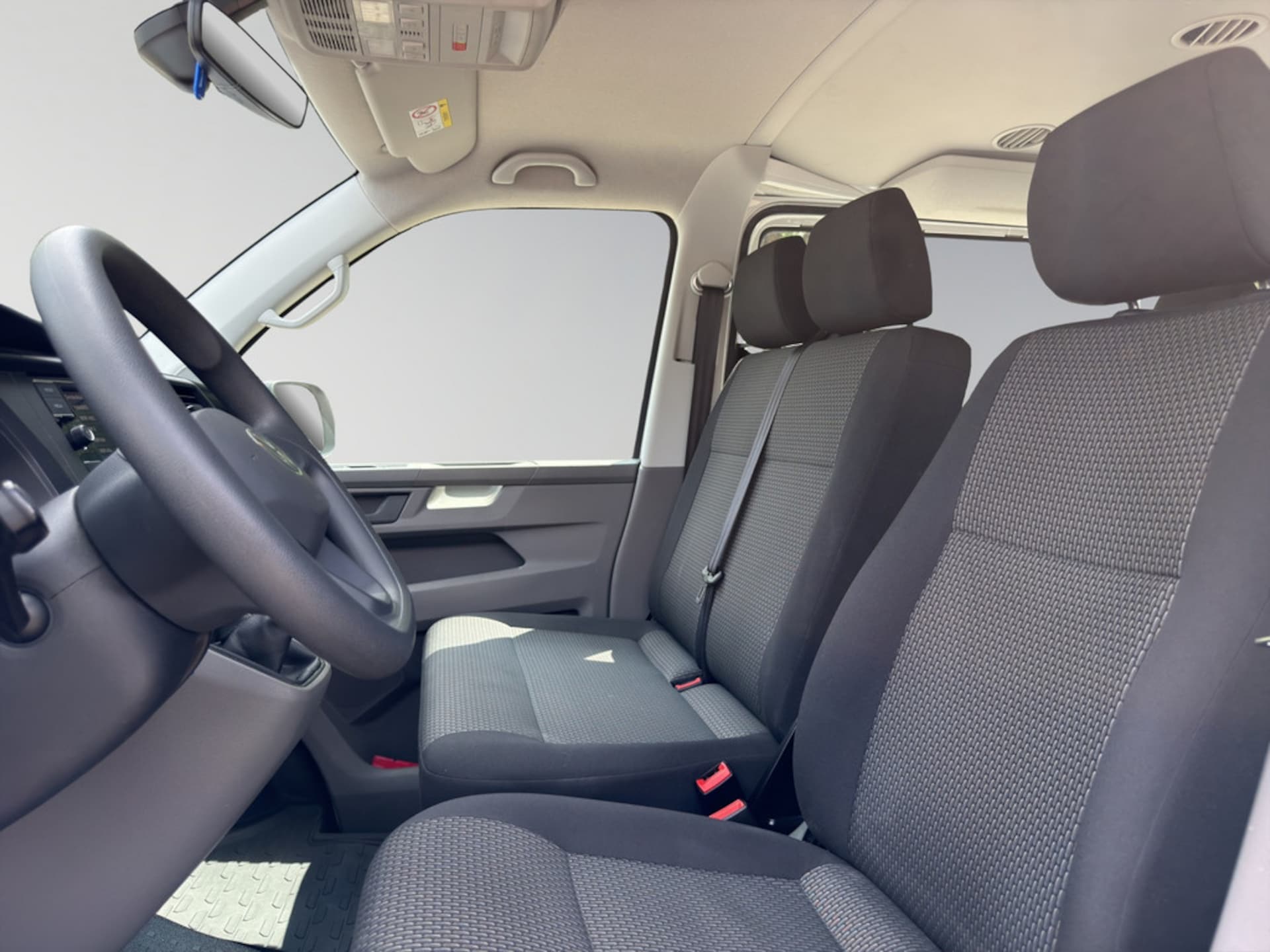 Volkswagen T6.1 Transporter Kombi kurzer Radstand