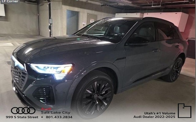 Photo of 2024 Audi Q8 e-tron 