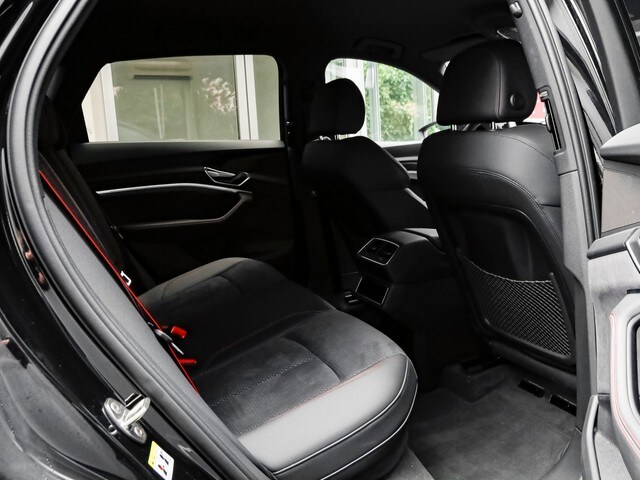 Image about Audi Q8 e-tron advanced 55 e-tron quattro