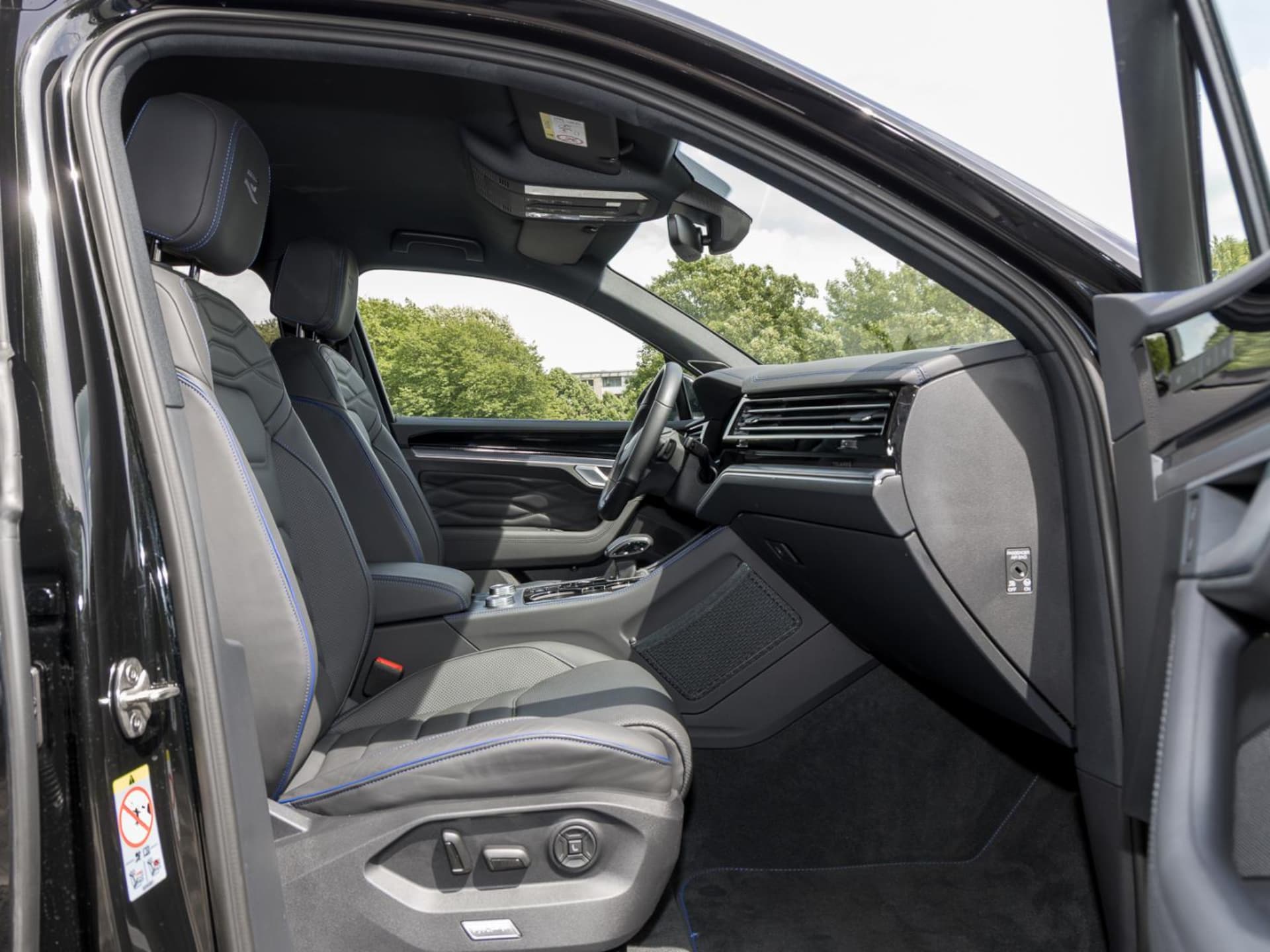 Volkswagen Touareg R