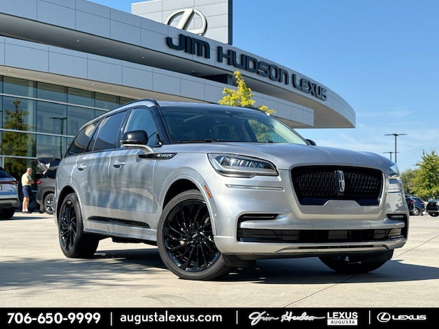Photo of 2023 Lincoln Aviator 