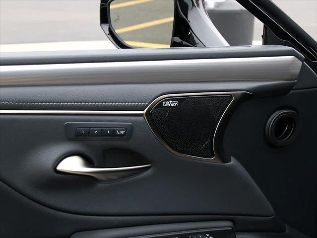 2021 LEXUS ES - Image 35