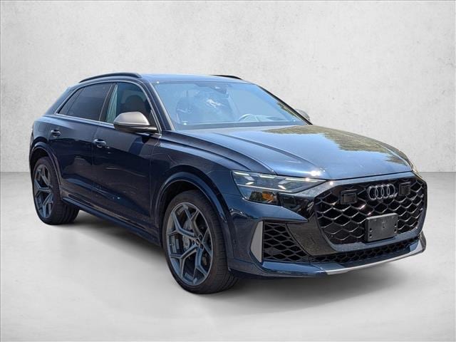 2025 Audi RS Q8 SUV performance
