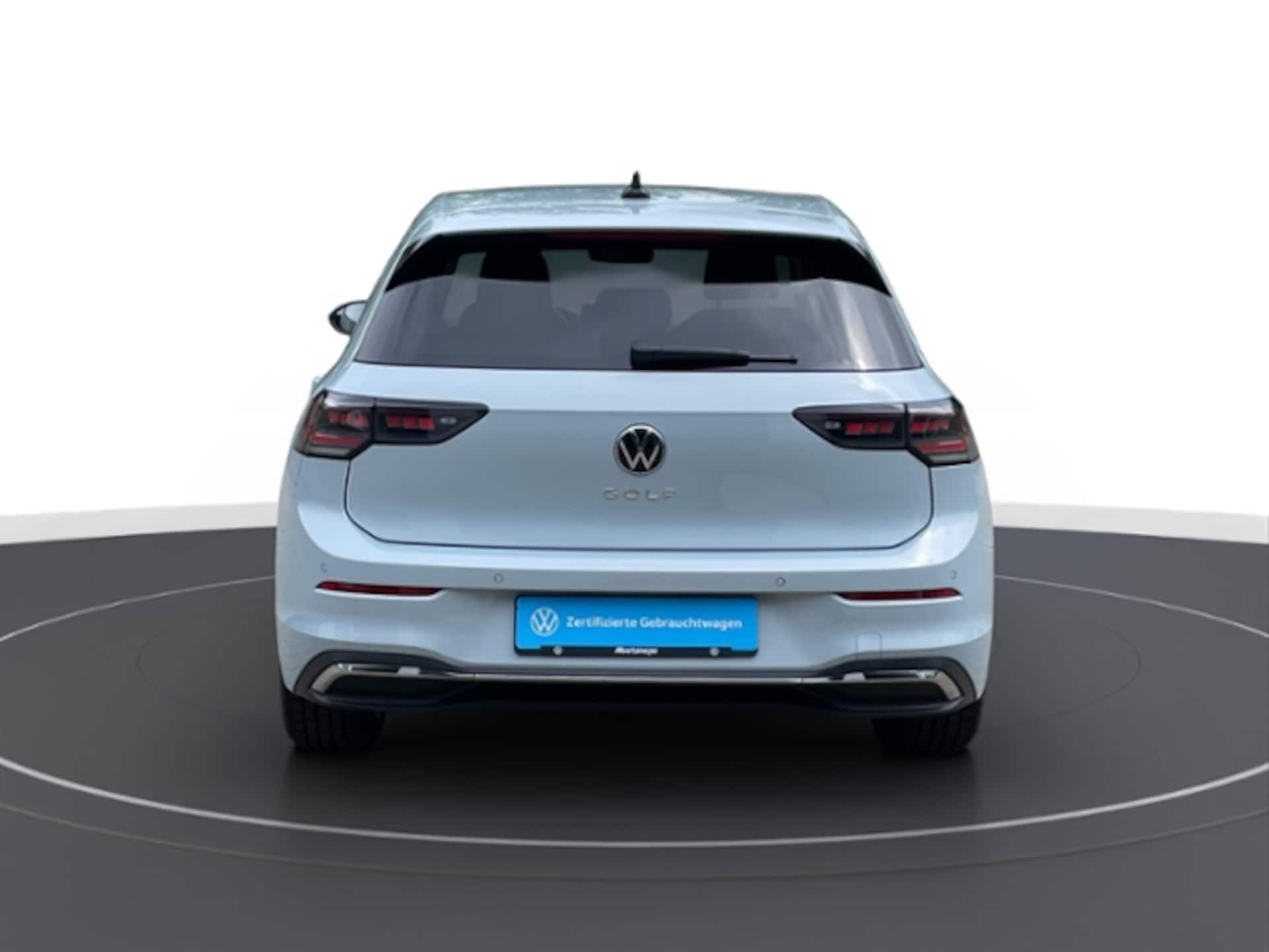 Volkswagen Golf Style
