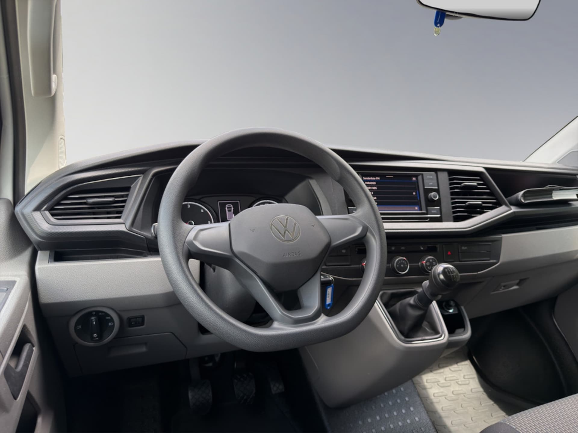 Volkswagen T6.1 Transporter Kombi kurzer Radstand