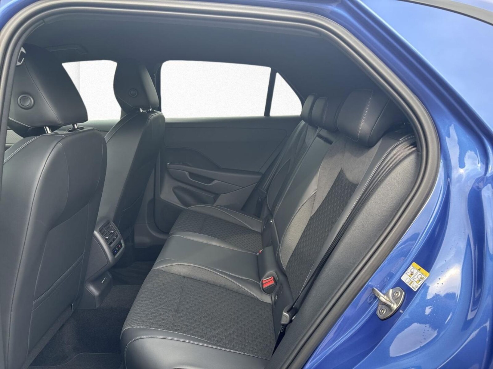 Volkswagen T-Roc – Bild 12