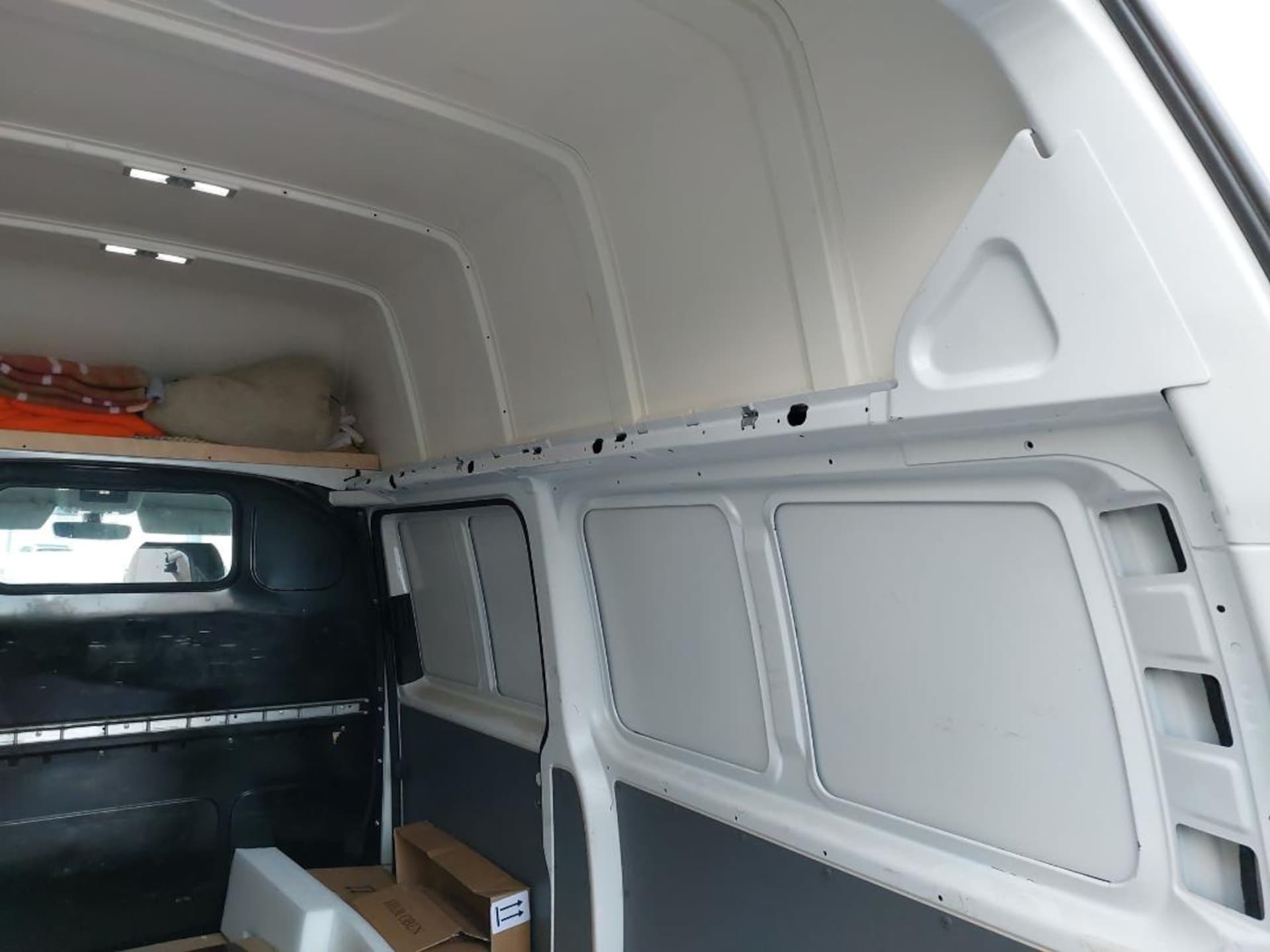 Volkswagen T6.1 Transporter Kasten langer Radstand