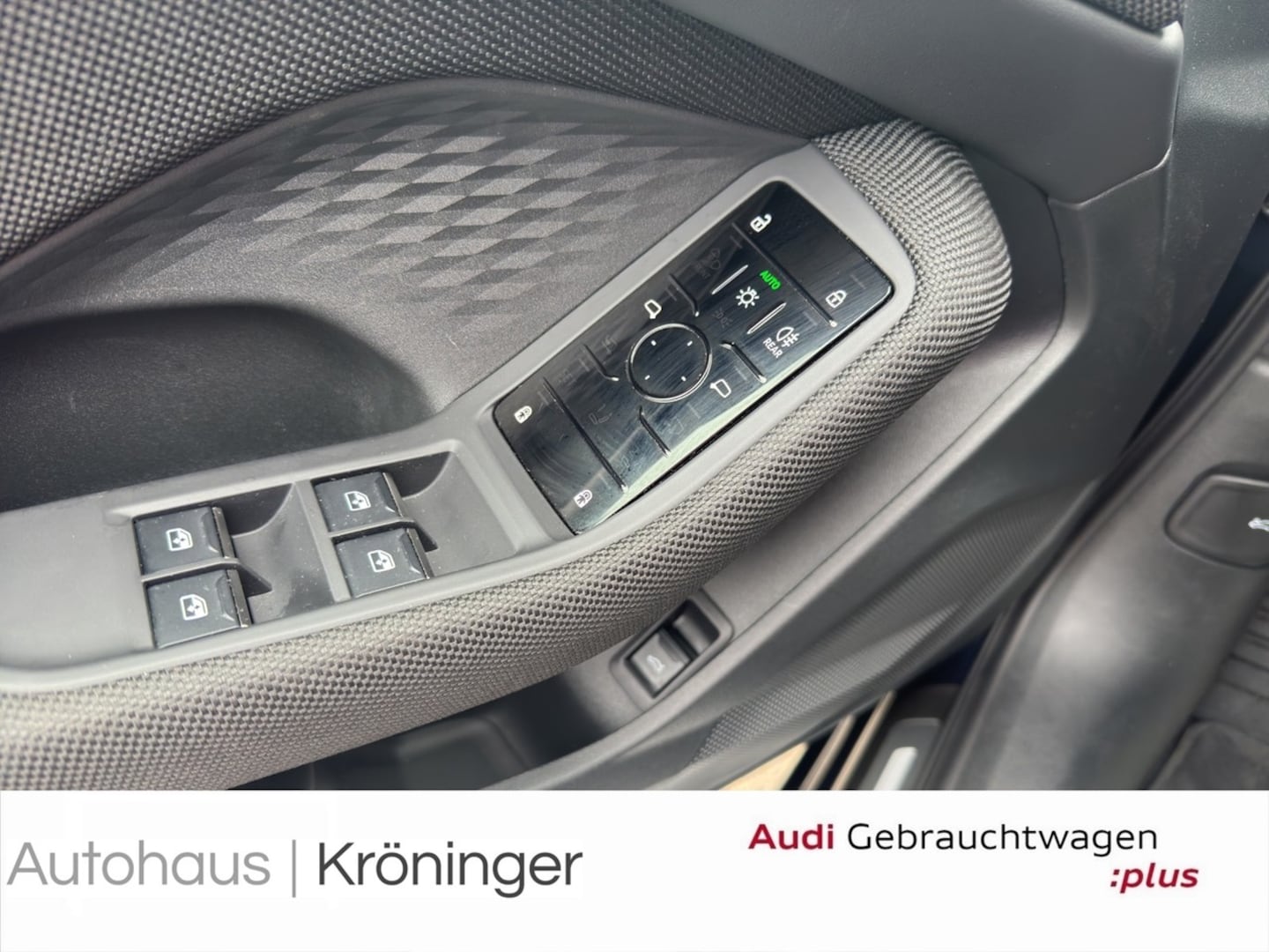 Bild über Audi A5 Avant TFSI S tronic - für weitere Informationen kontaktieren Sie den Audi Partner