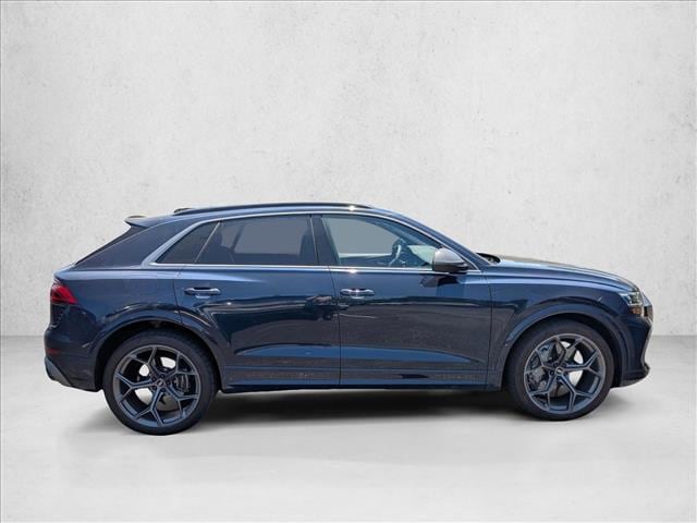 2025 Audi RS Q8 SUV performance