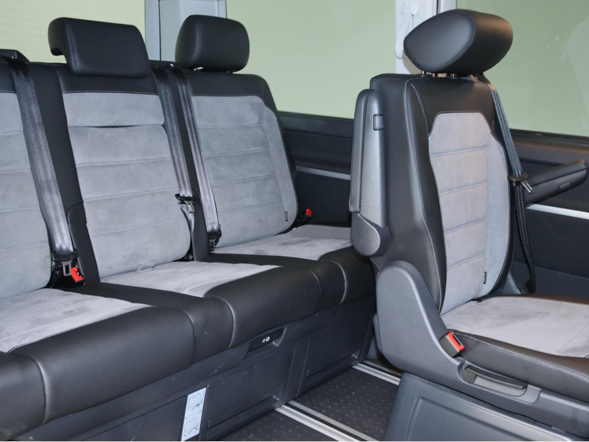 Volkswagen T6.1 California Beach