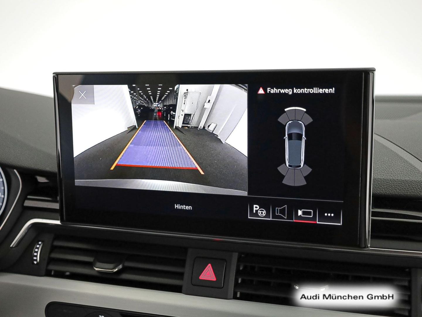 Bild über Audi A4 Avant S line 40 TFSI quattro S tronic - für weitere Informationen kontaktieren Sie den Audi Partner