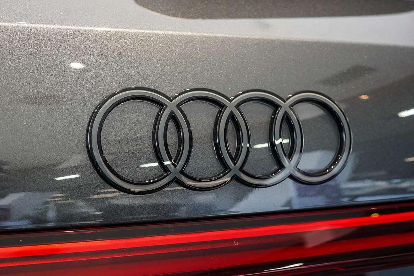 Image about Audi Q5 Sportback e-hybrid quattro S tronic