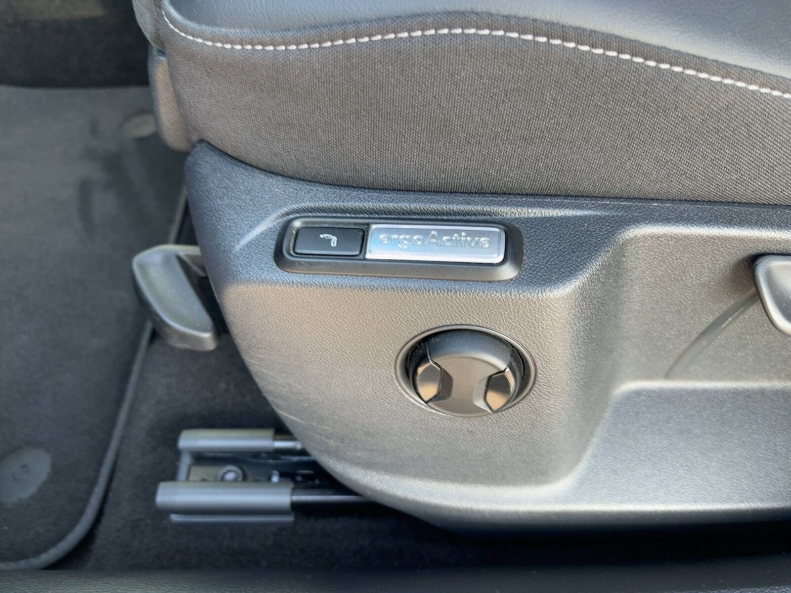 Volkswagen T-Roc – Bild 9