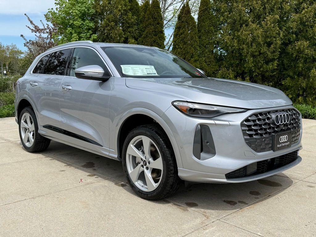 2026 Audi Q5 Premium Plus quattro's photo